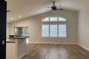 18835 Maisons Dr, Lutz, FL 33558 - Photo 6