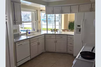 212 Poinciana Lane, Largo, FL 33770 - Photo 6