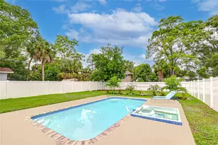 645 38th Ave S, Saint Petersburg, FL 33705 - Photo 2