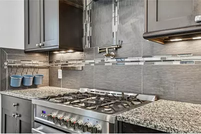 10555 Lake Breeze Drive, Seminole, FL 33772 - Photo 14