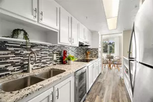 470 3rd St S, Saint Petersburg, FL 33701 - Photo 10