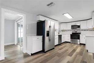 7415 San Salvadore Dr, Port Richey, FL 34668 - Photo 4