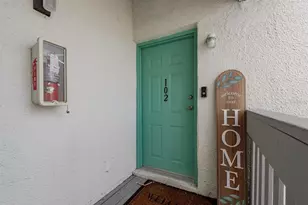 876 116th Ave N, Saint Petersburg, FL 33716 - Photo 4