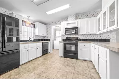 5453 Williamsburg Lane, Wildwood, FL 34785 - Photo 12