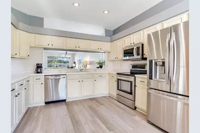 1277 Lindenwood Drive, Tarpon Springs, FL 34688 - Photo 8