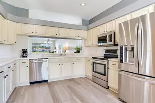 1277 Lindenwood Dr, Tarpon Springs, FL 34688 - Photo 8