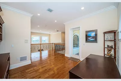 7986 9th Avenue S, Saint Petersburg, FL 33707 - Photo 46