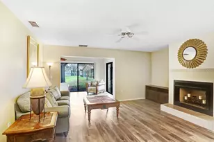 4742 Oak Hill Dr, Sarasota, FL 34232 - Photo 10