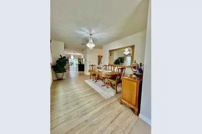 10214 Mangrove Well Road, Sun City Center, FL 33573 - Photo 6