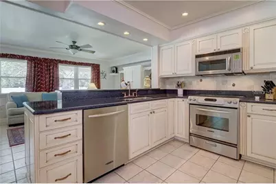 2395 6th Avenue SW, Largo, FL 33770 - Photo 2