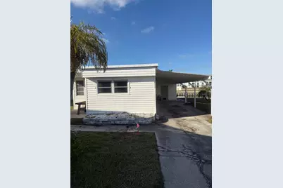 203 Mount Isle Avenue NE #200, Saint Petersburg, FL 33702 - Photo 2