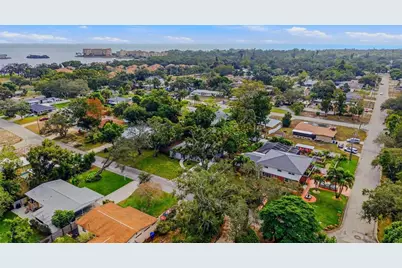 524 50th Avenue S, Saint Petersburg, FL 33705 - Photo 56