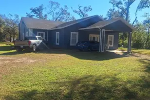7040 Lumberton Rd, Zephyrhills, FL 33540 - Photo 32