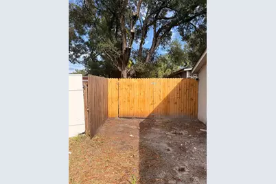 3719 Meadowbreeze Drive, Tampa, FL 33619 - Photo 14