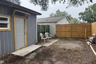 3719 Meadowbreeze Dr, Tampa, FL 33619 - Photo 16