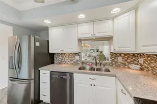 10215 Regal Dr, Largo, FL 33774 - Photo 32