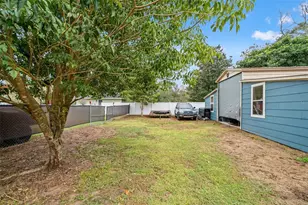 37738 Amelia Ave, Dade City, FL 33525 - Photo 14