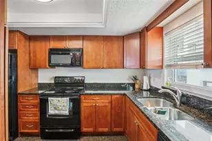 9 Haig Pl, Dunedin, FL 34698 - Photo 12