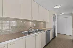2401 Bayshore Blvd, Tampa, FL 33629 - Photo 16