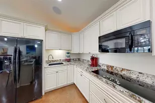 12005 Deerfoot Pl, Thonotosassa, FL 33592 - Photo 6