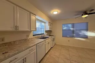 1029 10th St NW, Largo, FL 33770 - Photo 6