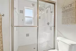 8120 El Portal Dr, Tampa, FL 33604 - Photo 26