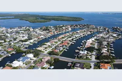 2001 Massachusetts Avenue NE, Saint Petersburg, FL 33703 - Photo 78