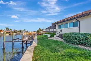 2001 Massachusetts Ave NE, Saint Petersburg, FL 33703 - Photo 40