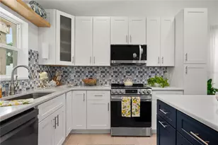 14032 N Bayshore Dr, Madeira Beach, FL 33708 - Photo 4