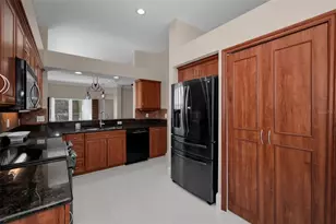 4729 Pebble Brook Dr, Oldsmar, FL 34677 - Photo 12