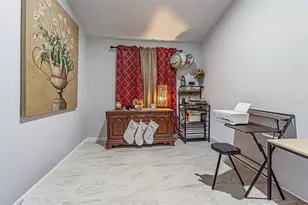 4010 Oak Limb Ct, Tampa, FL 33614 - Photo 6