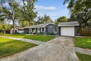 49 Valencia Cir, Safety Harbor, FL 34695 - Photo 6