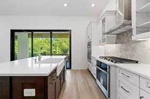 1109 Seagrape Dr, Ruskin, FL 33570 - Photo 20