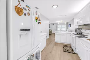 3723 59th St N, Saint Petersburg, FL 33710 - Photo 8