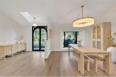 5361 Siesta Ct, Sarasota, FL 34242 - Photo 6