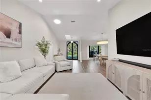 5361 Siesta Ct, Sarasota, FL 34242 - Photo 4