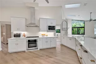 5361 Siesta Ct, Sarasota, FL 34242 - Photo 12