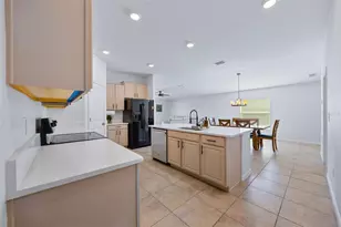 17136 White Mangrove Dr, Wimauma, FL 33598 - Photo 6