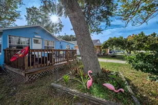 1025 11th Ave NW, Largo, FL 33770 - Photo 6