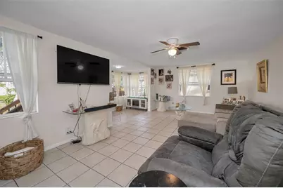 1025 11th Avenue NW, Largo, FL 33770 - Photo 14