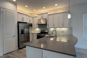 30788 Lindentree Dr, Wesley Chapel, FL 33543 - Photo 12