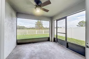 6945 Gideon Cir, Zephyrhills, FL 33541 - Photo 4