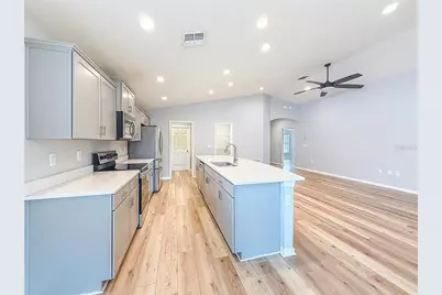 6945 Gideon Circle, Zephyrhills, FL 33541 - Photo 18