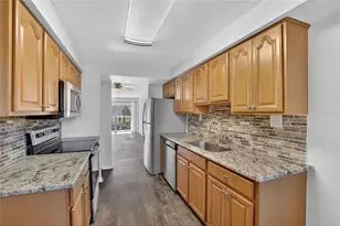 2900 Cove Cay Dr, Clearwater, FL 33760 - Photo 20