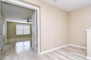 2718 Garden Falls Dr, Brandon, FL 33511 - Photo 14