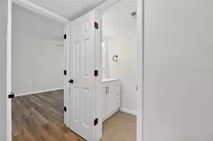 8831 Bay Pointe Dr, Tampa, FL 33615 - Photo 54