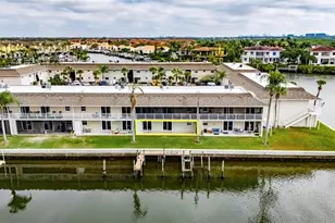8831 Bay Pointe Dr, Tampa, FL 33615 - Photo 8