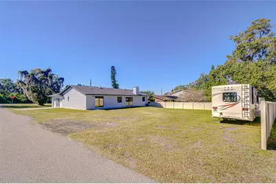 2109 Lithia Pinecrest Road, Valrico, FL 33596 - Photo 26