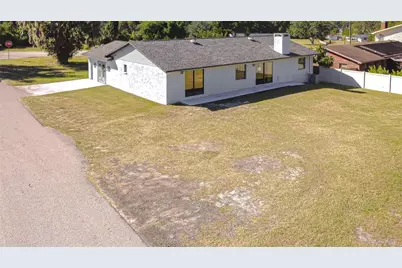 2109 Lithia Pinecrest Road, Valrico, FL 33596 - Photo 24