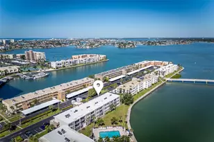 7405 Bay Island Dr S, South Pasadena, FL 33707 - Photo 4